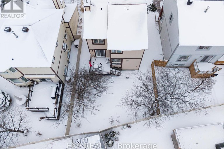 29415894/4-huntersfield-drive/hunt-club-parkgreenboro/ottawa/ontario/K1T3E4_43