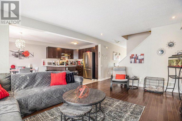 28523089/6349-renaud-road/mer-bleuebradley-estatesanderson-park/ottawa/ontario/K1W0J4_6