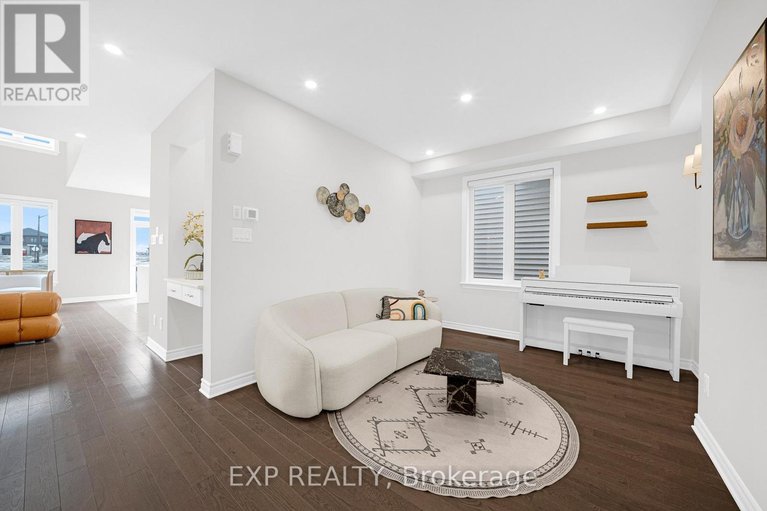 29471377/52-whooping-crane-ridge/riverside-southgloucester-glen/ottawa/ontario/K4M0P2_12