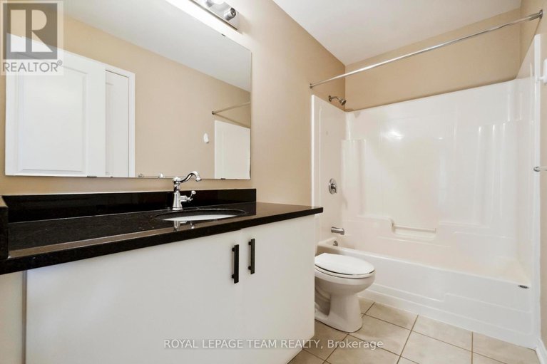 28627501/910-caldermill-private/stonebridge/ottawa/ontario/K2J0Z7_21