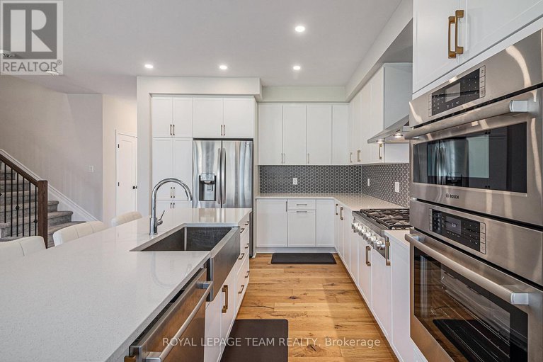 28929562/486-central-park-boulevard/village-of-russell/russell/ontario/K4R0C7_15