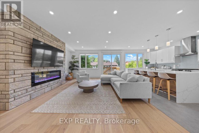 28431666/1357-mory-street/emerald-woodssawmill-creek/ottawa/ontario/K1T1C8_8