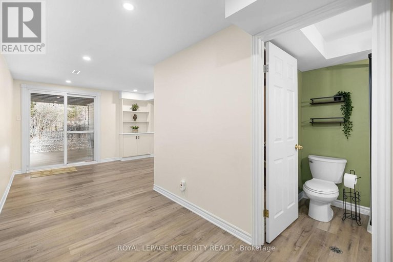 29474748/4-hackett-street/hunt-club-woods/ottawa/ontario/K1V0P8_34