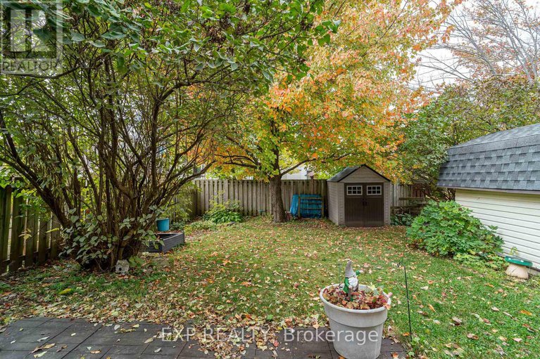 28989665/22-rickey-place/glencairnhazeldean/ottawa/ontario/K2L2E3_38