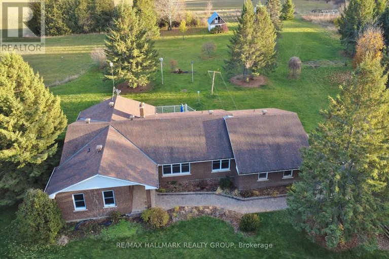 29085504/2772-harbison-road/rideau-twp-south-to-roger-stevens-drive/ottawa/ontario/K0A2Z0_42