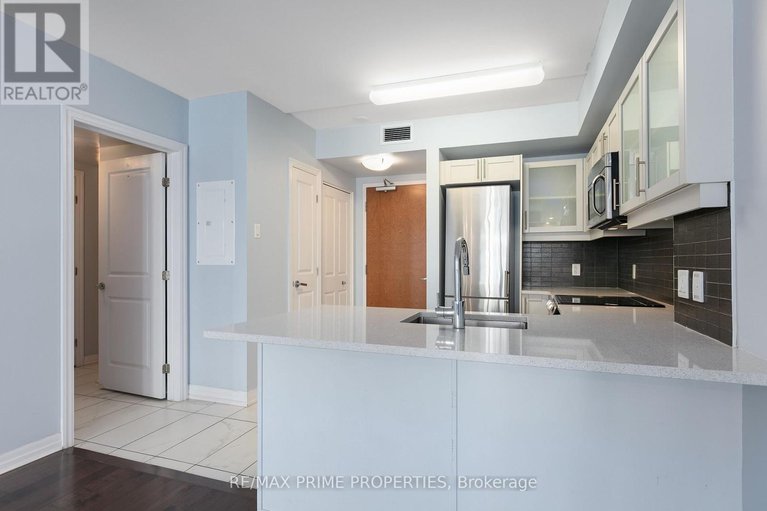 28956102/1306-195-besserer-street/sandy-hill/ottawa/ontario/K1N0B6_6