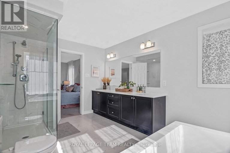 29634186/647-cygnus-street/half-moon-bay/ottawa/ontario/K2J7A9_19