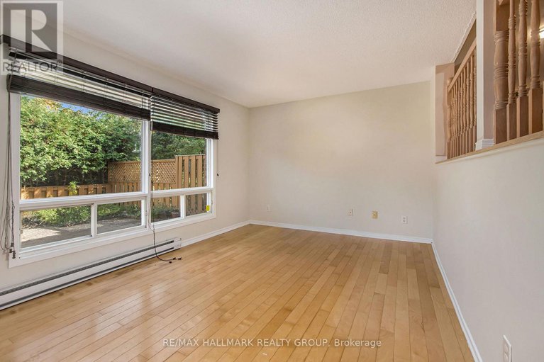 28834162/120-royalton-private/hunt-club-woods/ottawa/ontario/K1V9S3_5