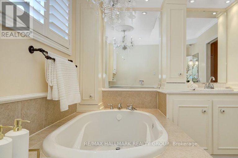 29514982/2185-bickerton-avenue/beacon-hill-north/ottawa/ontario/K1J6Y2_26