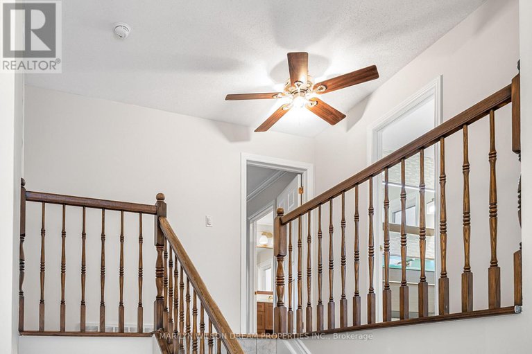 29114744/1678-smithers-crescent/chateauneuf/ottawa/ontario/K1C4W9_17