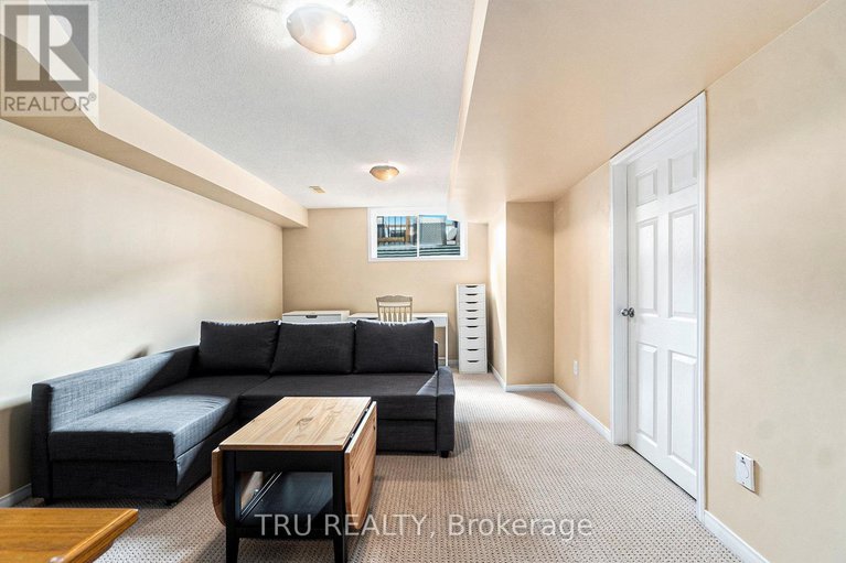 28989058/214-arrita-street-e/emerald-meadowstrailwest/ottawa/ontario/K2S0J7_23