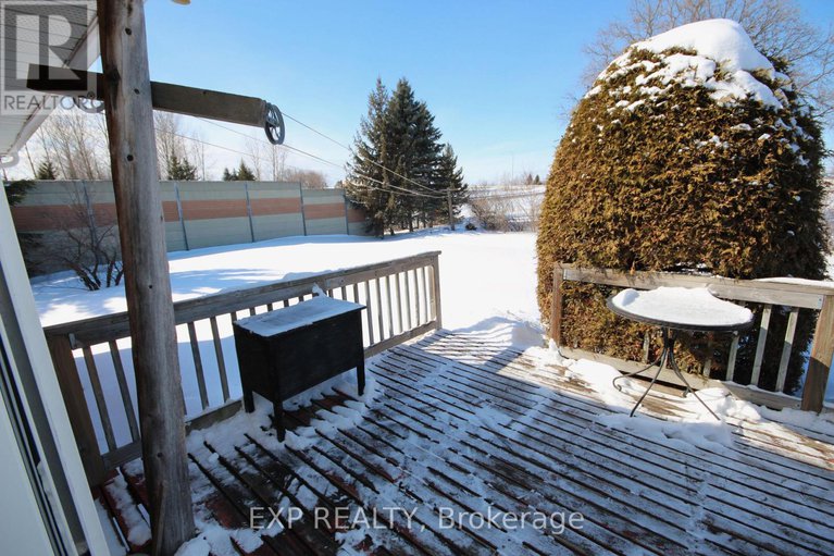 29422752/1059-flynn-avenue/kinburn/ottawa/ontario/K7S3G7_19