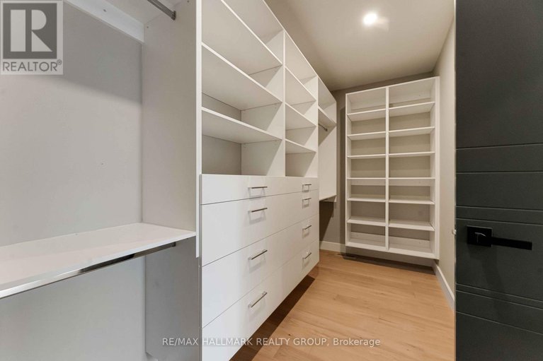 29049856/110-theberge-private/meadowlandsst-claire-gardens/ottawa/ontario/K2G4T1_17