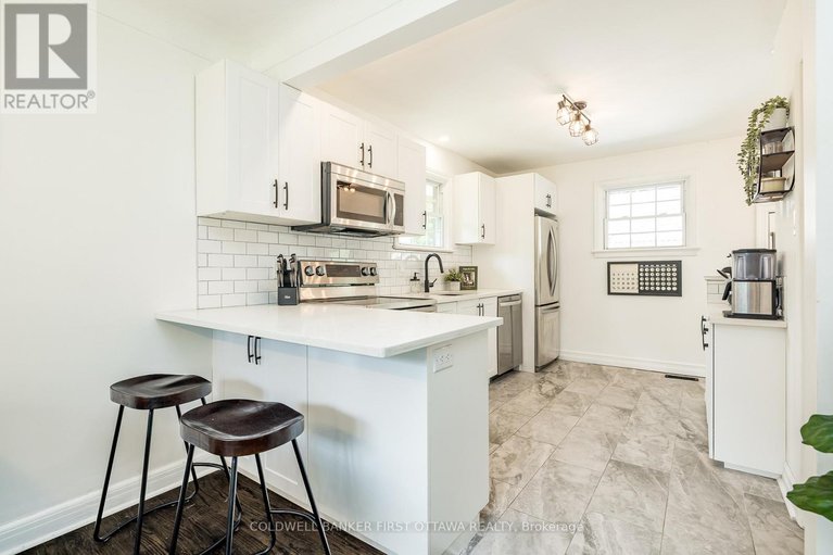 29134319/1-porter-street/stittsville-south/ottawa/ontario/K2S1P8_18