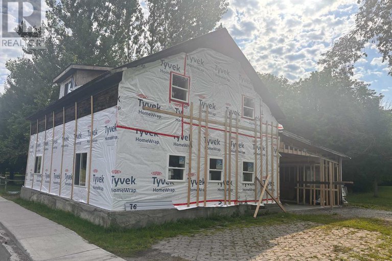 28733293/76-south-street/lanark-highlands-lanark-village/lanark-highlands/ontario/K0G1K0_3