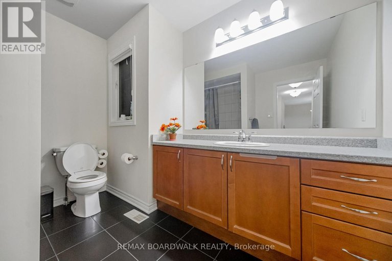 29599853/161-flowing-creek-circle/emerald-meadowstrailwest/ottawa/ontario/K2M0K2_26