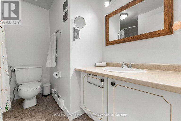 29181366/1314-cedarcroft-crescent/pineview/ottawa/ontario/K1B5C7_19