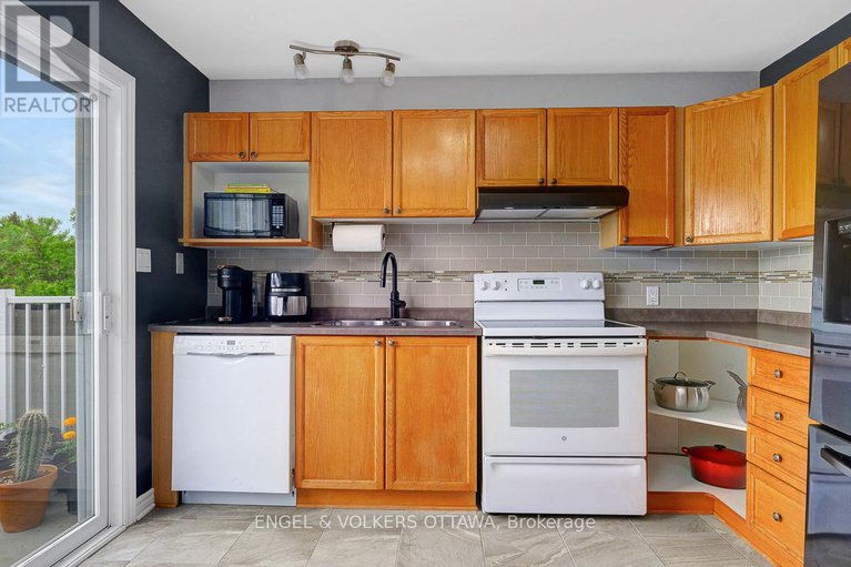 28500515/1a-75-lapointe-boulevard/embrun/russell/ontario/K0A1W0_15