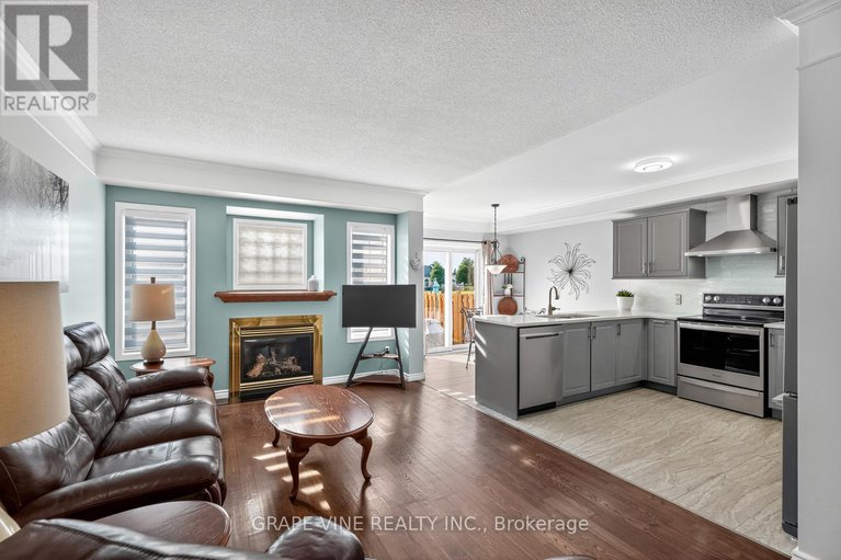 28835816/1545-demeter-street/fallingbrookgardenway-south/ottawa/ontario/K4A4Y9_12