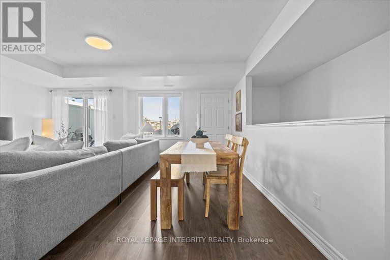 29615081/78-lyrid-private/half-moon-bay/ottawa/ontario/K2J6N3_4