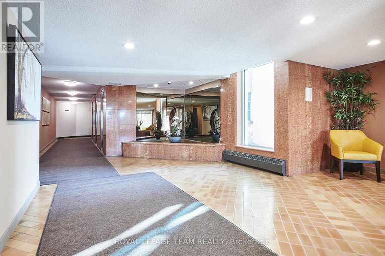 28564131/ph9-555-brittany-drive/viscount-alexander-park/ottawa/ontario/K1K4C5_31