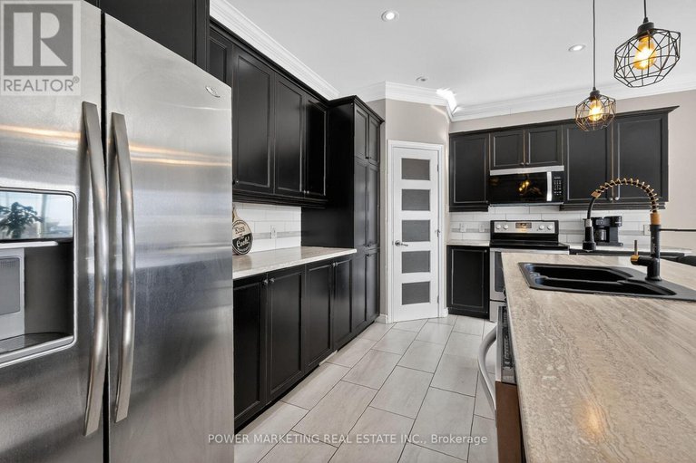 29373652/483-ruby-street/clarencerockland-twp/clarence-rockland/ontario/K4K0H5_13