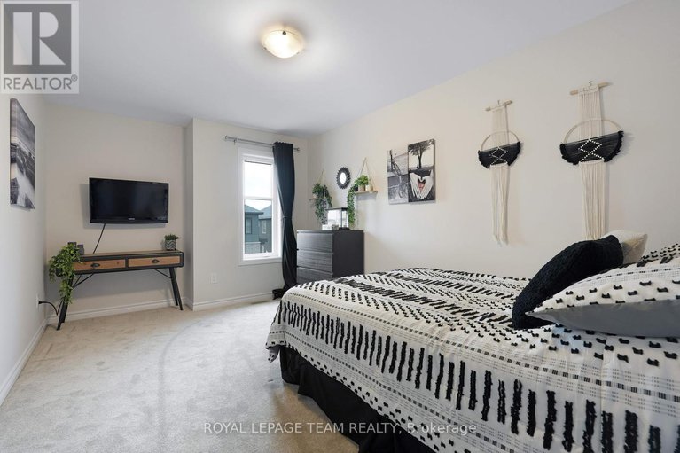 28515147/608-enclave-lane/town-of-rockland/clarence-rockland/ontario/K4K0M8_24