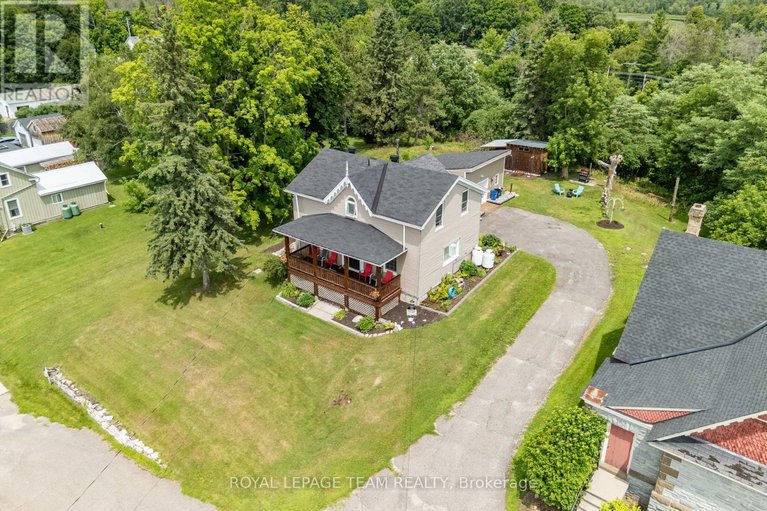 28601019/81-york-street/lanark-highlands-lanark-village/lanark-highlands/ontario/K0G1K0_38