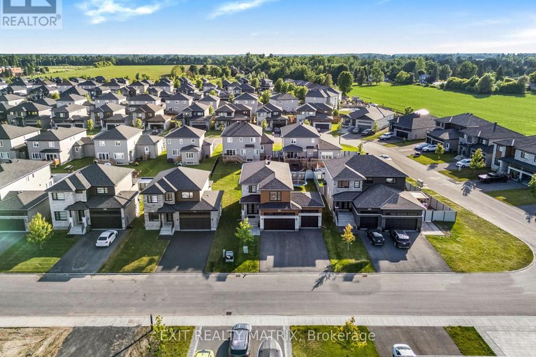 28493432/461-aurora-street/russell-twp/russell/ontario/K4R0L3_28