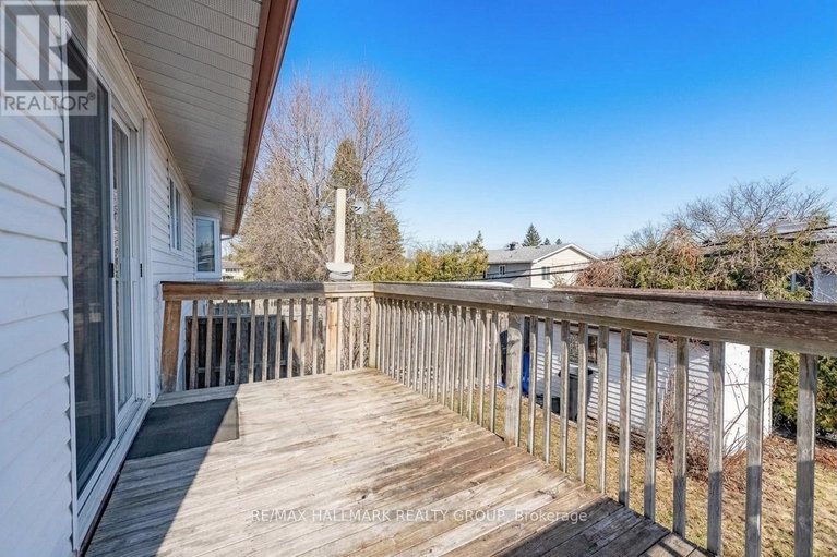 29665660/20-mulvagh-avenue/borden-farmstewart-farmcarleton-heightsparkwood-hills/ottawa/ontario/K2E6M6_19