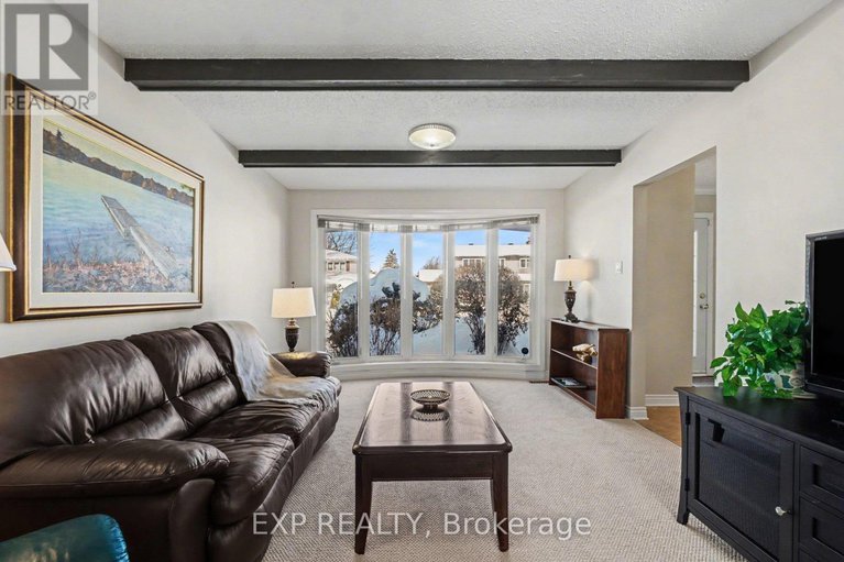 29392142/24-woodburn-drive/blackburn-hamlet/ottawa/ontario/K1B3A7_8