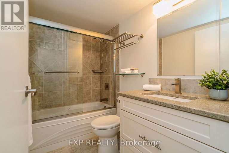 29256882/2305-1500-riverside-drive/riverview-park/ottawa/ontario/K1G4J4_21