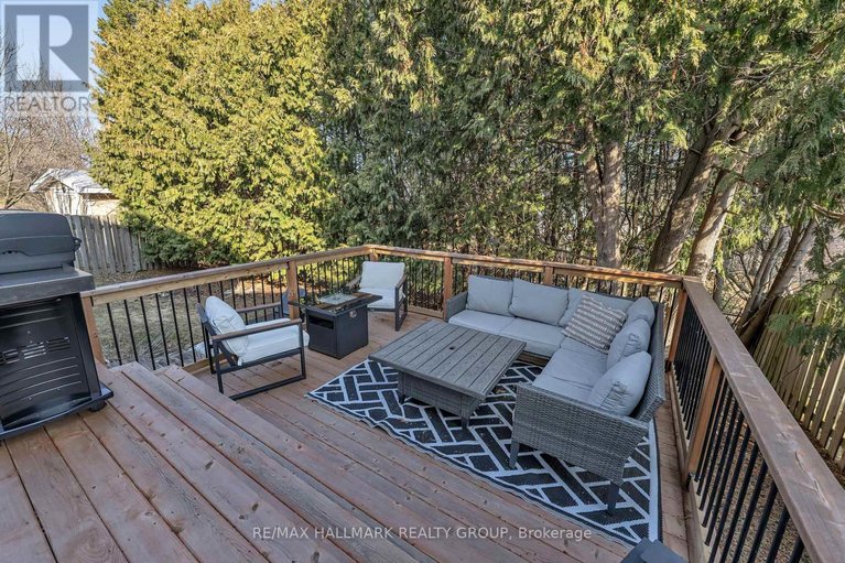 29586664/1059-avignon-court/orleans-wood/ottawa/ontario/K1C2N4_40