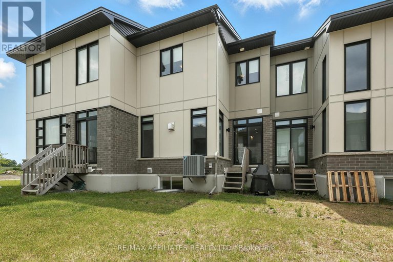 28849102/966-acoustic-way/riverside-southgloucester-glen/ottawa/ontario/K4M0R1_27