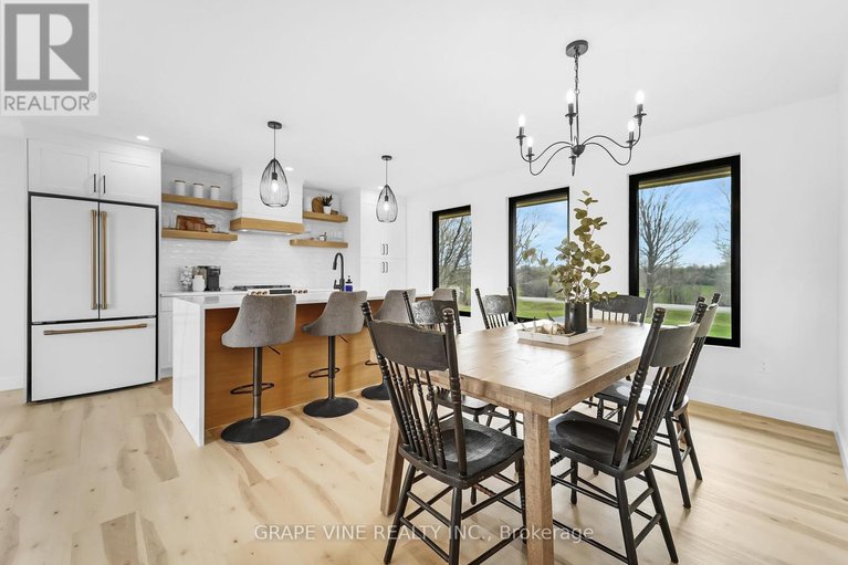 28279101/1671-county-rd-43-road/north-grenville-twp-kemptville-south/north-grenville/ontario/K0G1G0_21