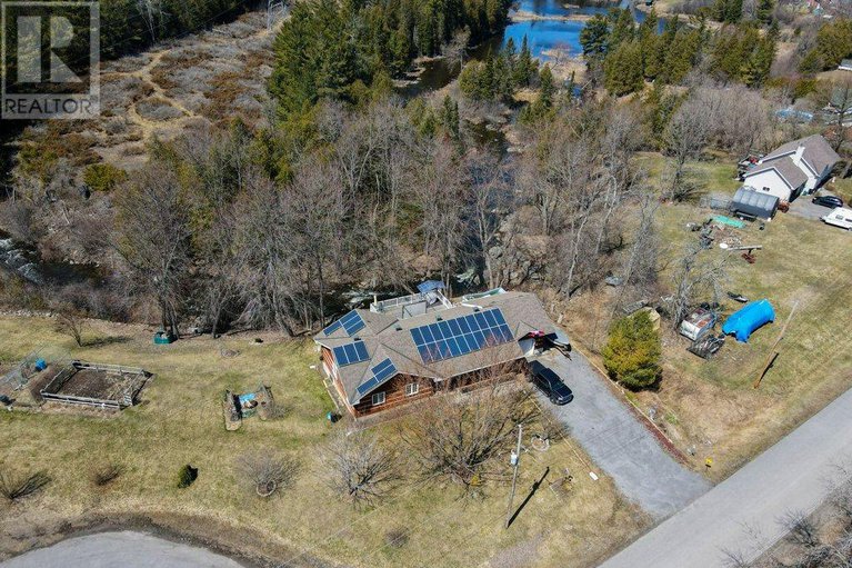 28208753/206-old-pakenham-road/fitzroy/ottawa/ontario/K0A1X0_41