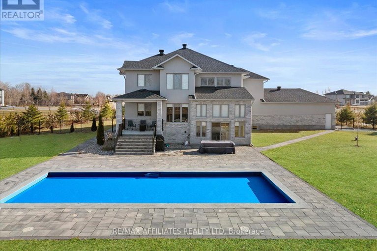 28084122/724-mcmanus-avenue/manotick-village-manotick-estates/ottawa/ontario/K4M0B2_46