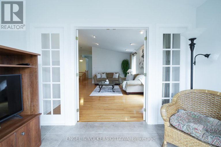 28273894/4293-green-gables-lane/riverside-southgloucester-glen/ottawa/ontario/K1V1S4_13