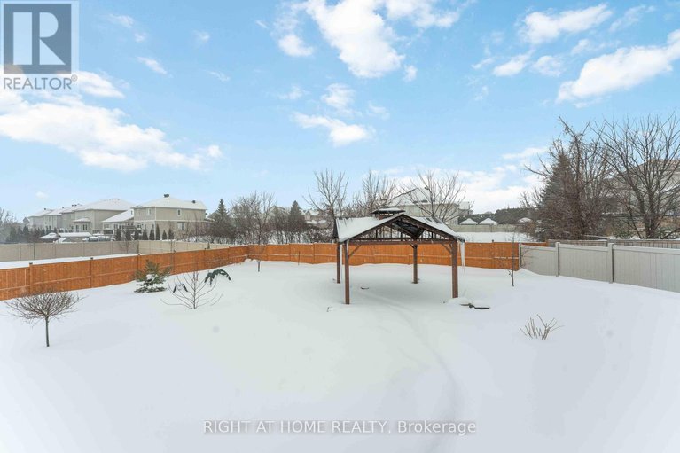 29367758/248-maygrass-way/remainder-of-stittsville-area/ottawa/ontario/K2S2K9_40