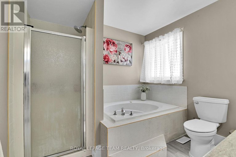 28615921/4156-wolfe-point-way/riverside-southgloucester-glen/ottawa/ontario/K1V1P5_21
