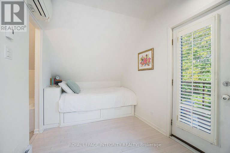 28914148/45-mcleod-street/ottawa-centregolden-triangle/ottawa/ontario/K2P0Z4_35