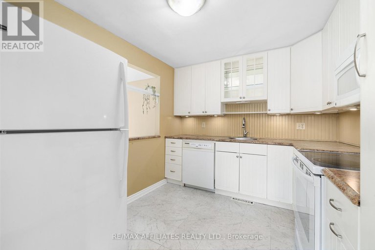 29159619/2-shadow-court/leslie-park/ottawa/ontario/K2H9E4_14