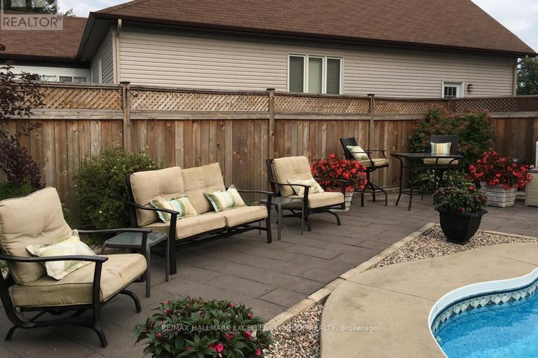 29662390/1611-sebastien-crescent/town-of-rockland/clarence-rockland/ontario/K4K1V9_44