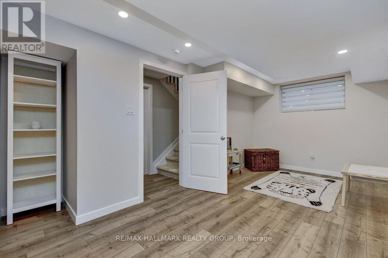 28760671/716-kirkham-crescent/btwn-franktown-rd-fallowfield-rd/ottawa/ontario/K0A2Z0_32