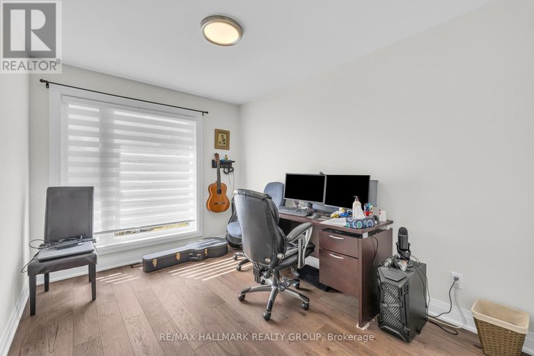 29687153/165-longpre-street/vanier/ottawa/ontario/K1L7J5_29