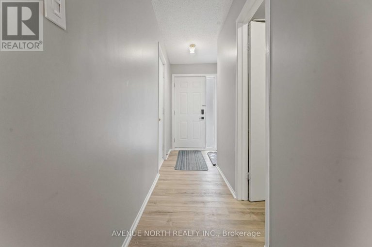 29567573/6467-natalie-way/chateauneuf/ottawa/ontario/K1C4Y3_5