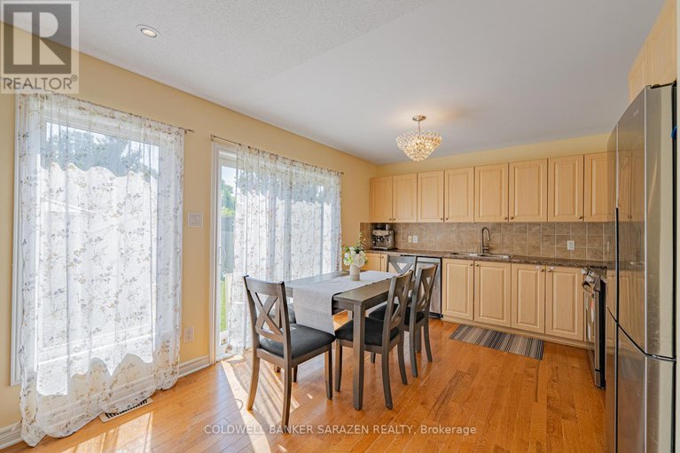 28532595/116-whernside-terrace-w/morgans-grantsouth-march/ottawa/ontario/K2W0C7_17