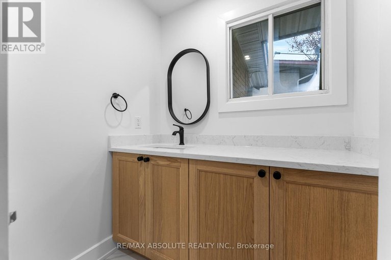 29221616/14-mulvagh-avenue/borden-farmstewart-farmcarleton-heightsparkwood-hills/ottawa/ontario/K2E6M6_24