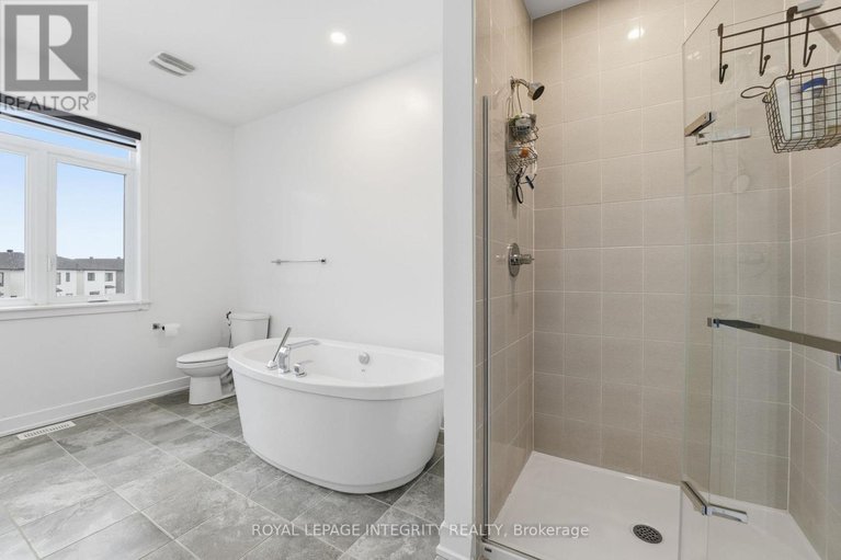 29145245/352-monticello-avenue/emerald-meadowstrailwest/ottawa/ontario/K2S2S5_15