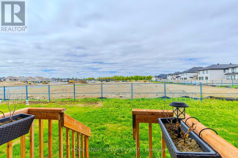 28341938/152-finsbury-avenue/stittsville-south/ottawa/ontario/K2S2P5_35